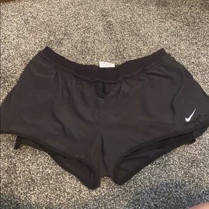 NIKE DRI-FIT SHORTS